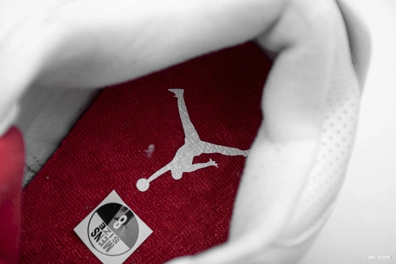 136064-116 3 Hall of  Fame Jordan Retro 0303